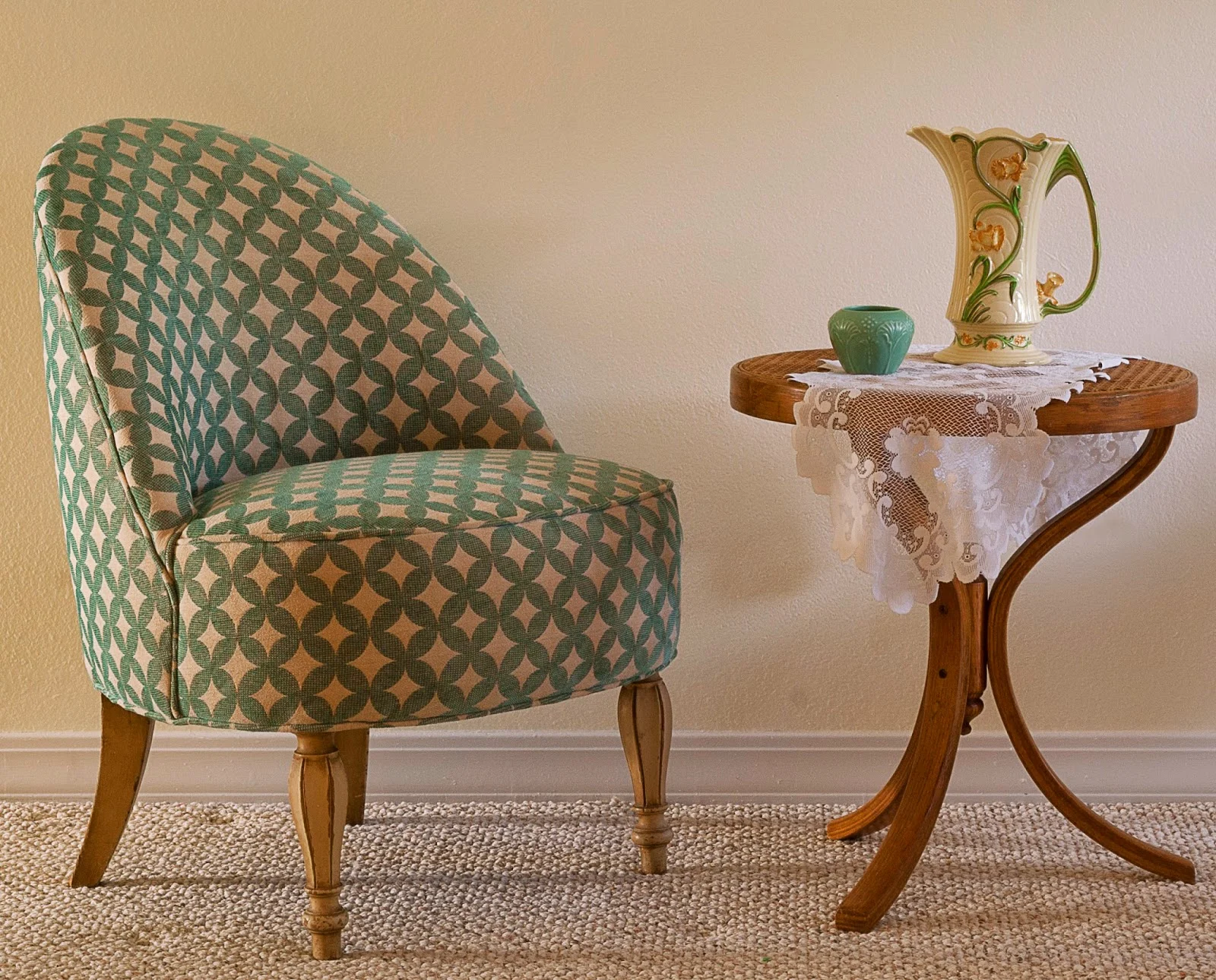 Upholstery makeover of a Goodwill chair, 8 tips for thrift shopping