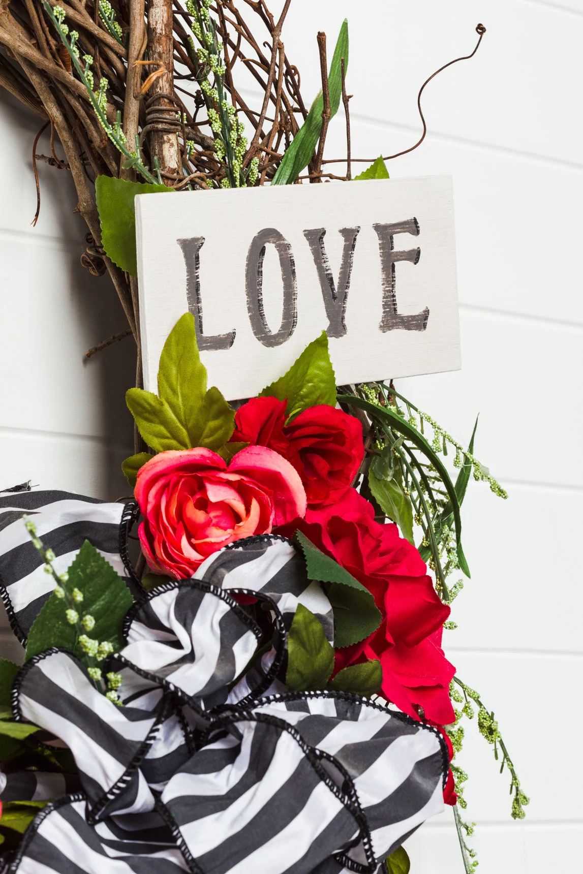Valentine Rose Wreath with sign and bow