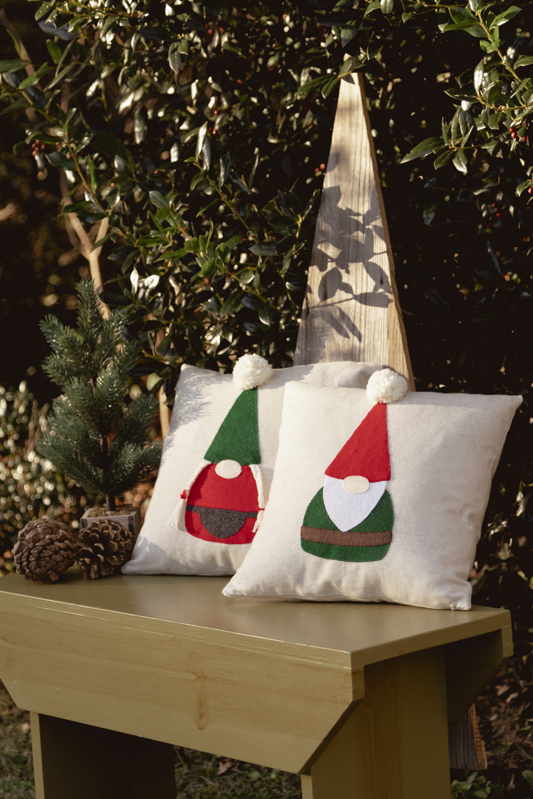 DIY Gnome Applique Pillows, Easy Gnomes DIY, How to Make Gnomes