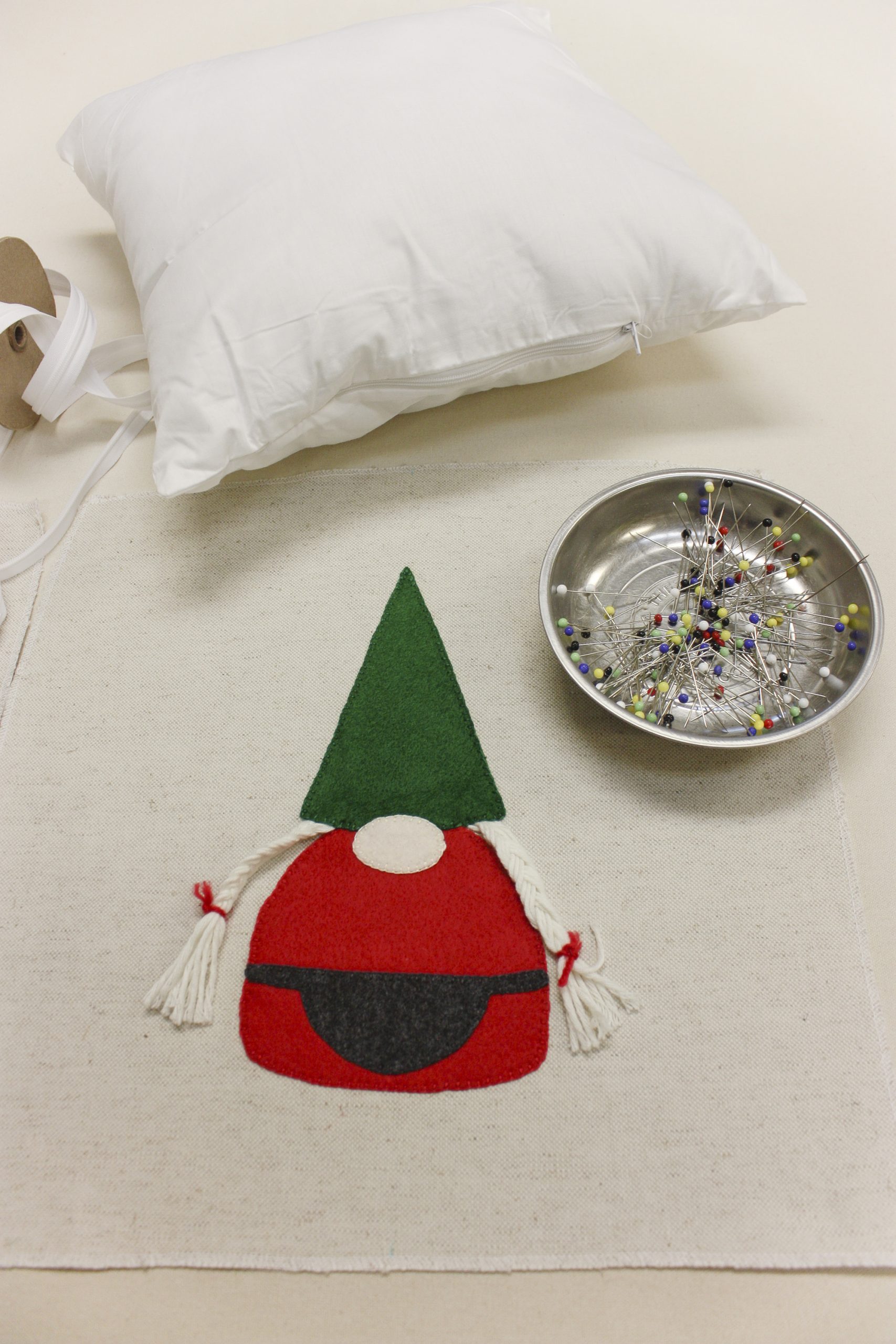 DIY Gnome Applique Pillows, Easy Gnomes DIY, How to Make Gnomes