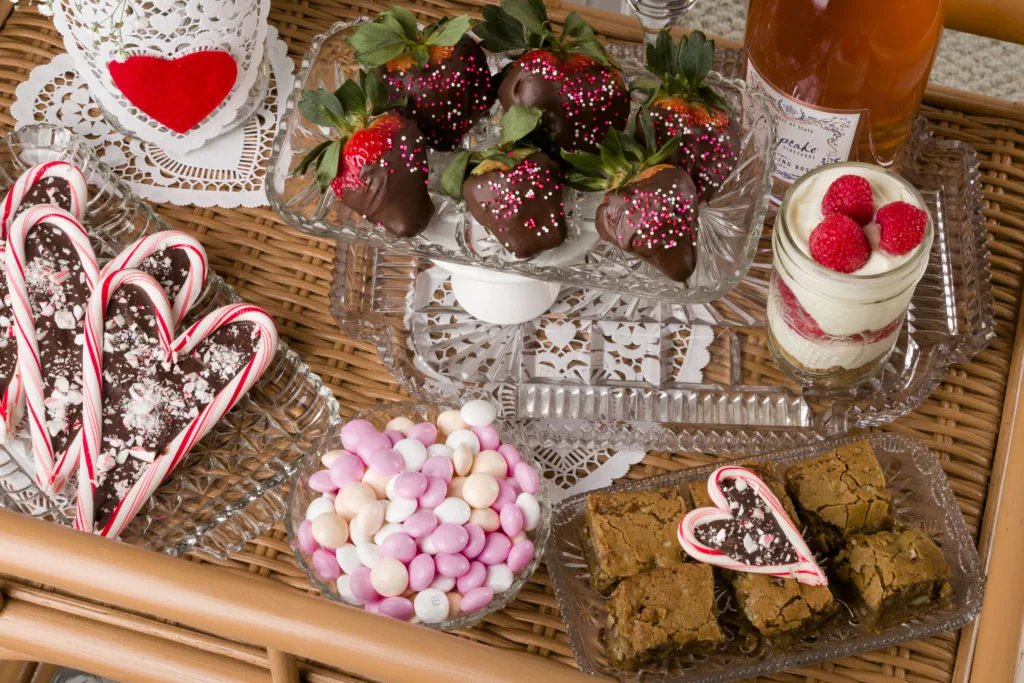 Easy Sweet Treats Easy Sweet Treats Easy Sweet Treats, Gnomes, SVG File Love Banner, Recipes #floral #raspberryparfait #pinkdrinks #chocolatestrawberries #kippiathome
