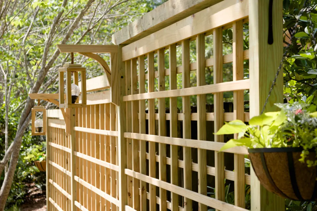 Trellis with lanterns, privacy sreen