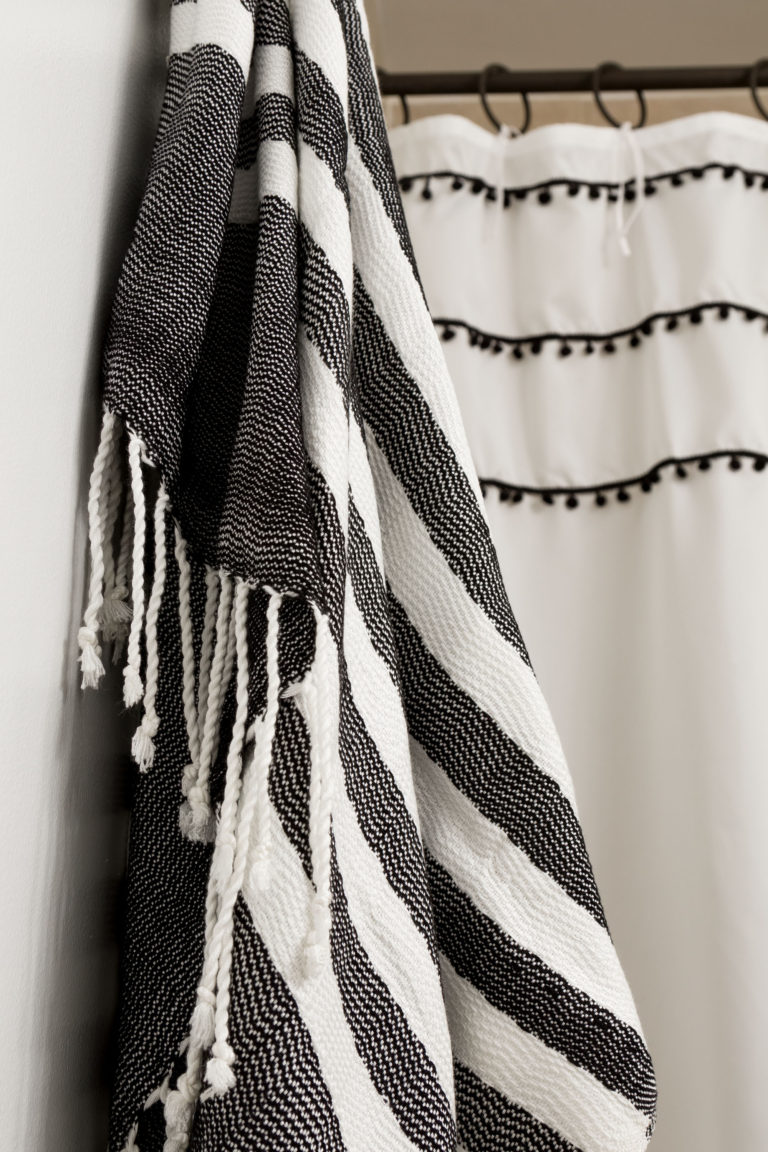 DIY Shower Curtain Ties Kippi at Home