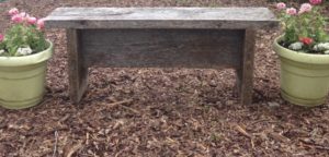 Jenn's Backyard Bench DIY, learn how to make one 