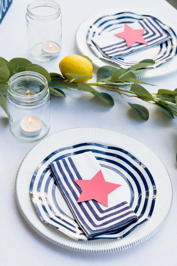 Simple 4th of July barbeque table settings