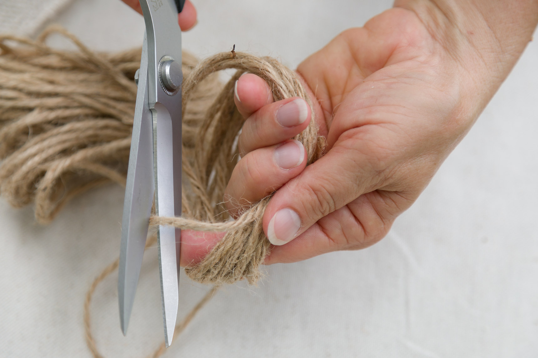 DIY Fall Decorating DIY Twine Bow Easy Fall