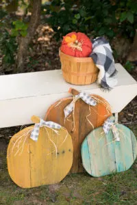 Rustic farmhouse pumpkins made from old pallets. Easy DIY and free patterns learn how to make some today. #pumpkins #diypumpkins #rustic #farmhouse Rustic Farmhouse Pallet Pumpkins