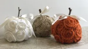 Yarn pumpkins