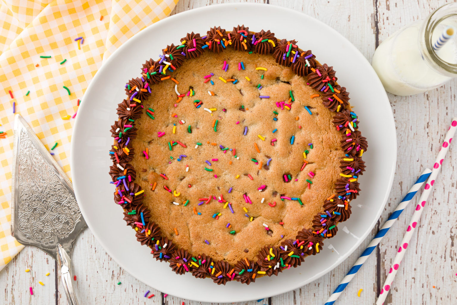 Chocolate Chip Cookie Cake Kippi at Home