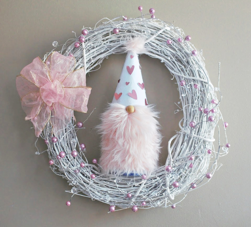 Valentine Gnome Wreath 