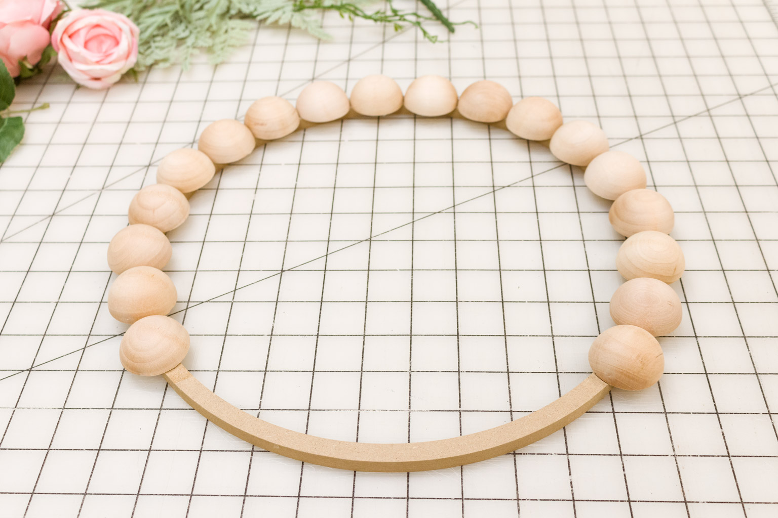 How to Make a Wreath – Wood Bead - Kippi at Home
