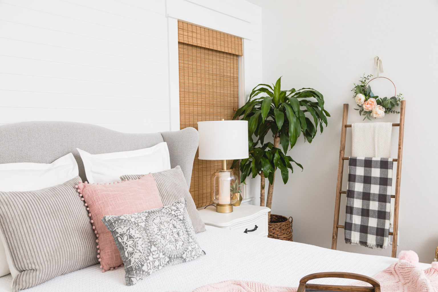 Diy blanket ladder how to build a wooden blanket ladder quilt ladder