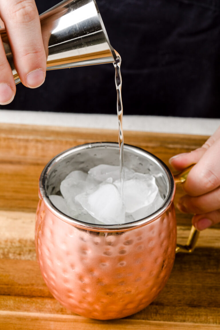 How to Make a Moscow Mule The Best Mule Recipes Kippi at Home