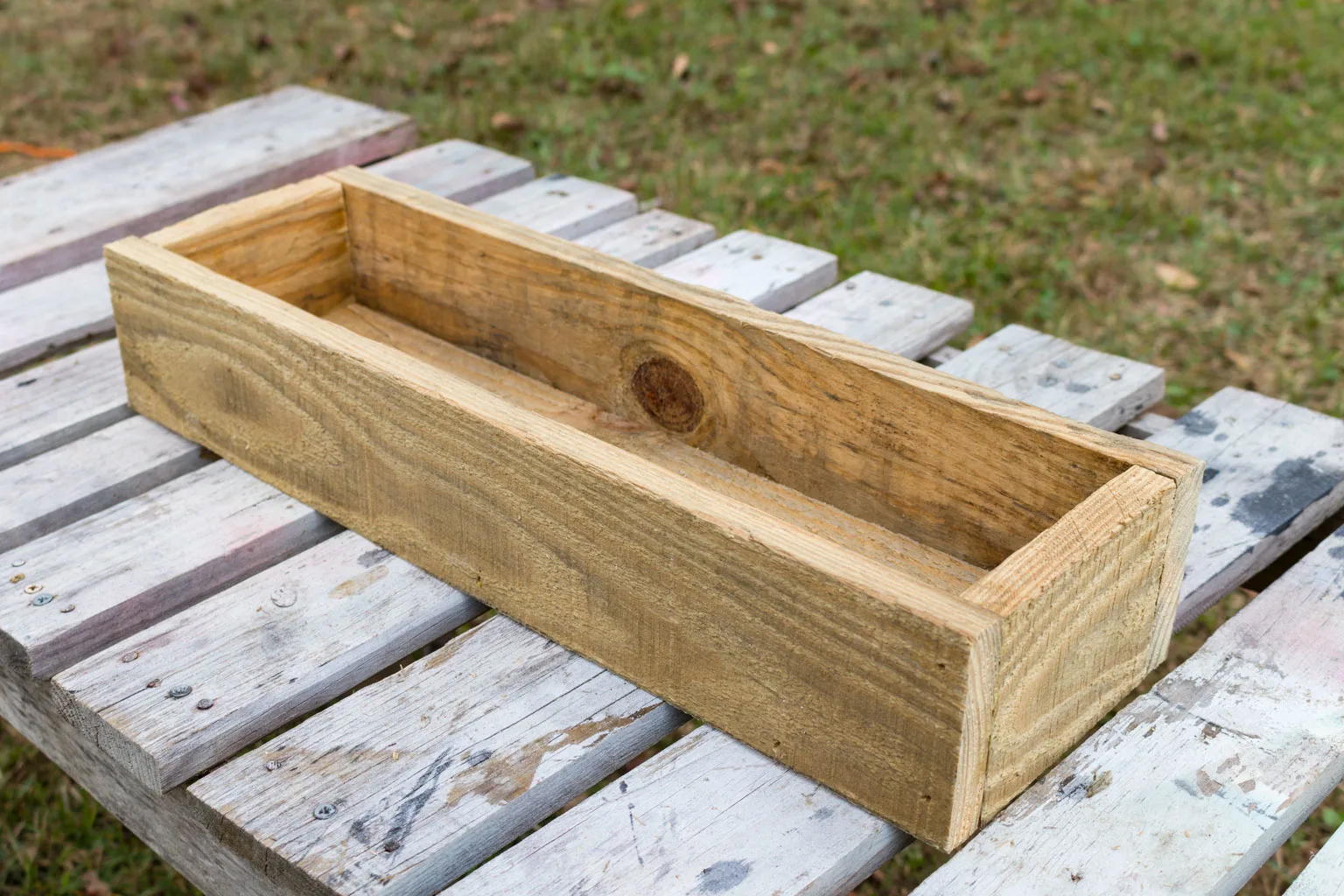 Pallet wood DIY Centerpiece box