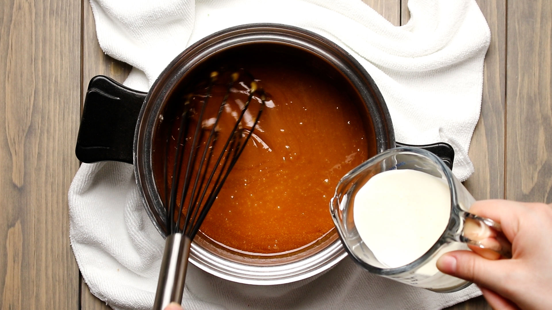 Homemade Caramel Sauce Recipe {Salted} Kippi at Home