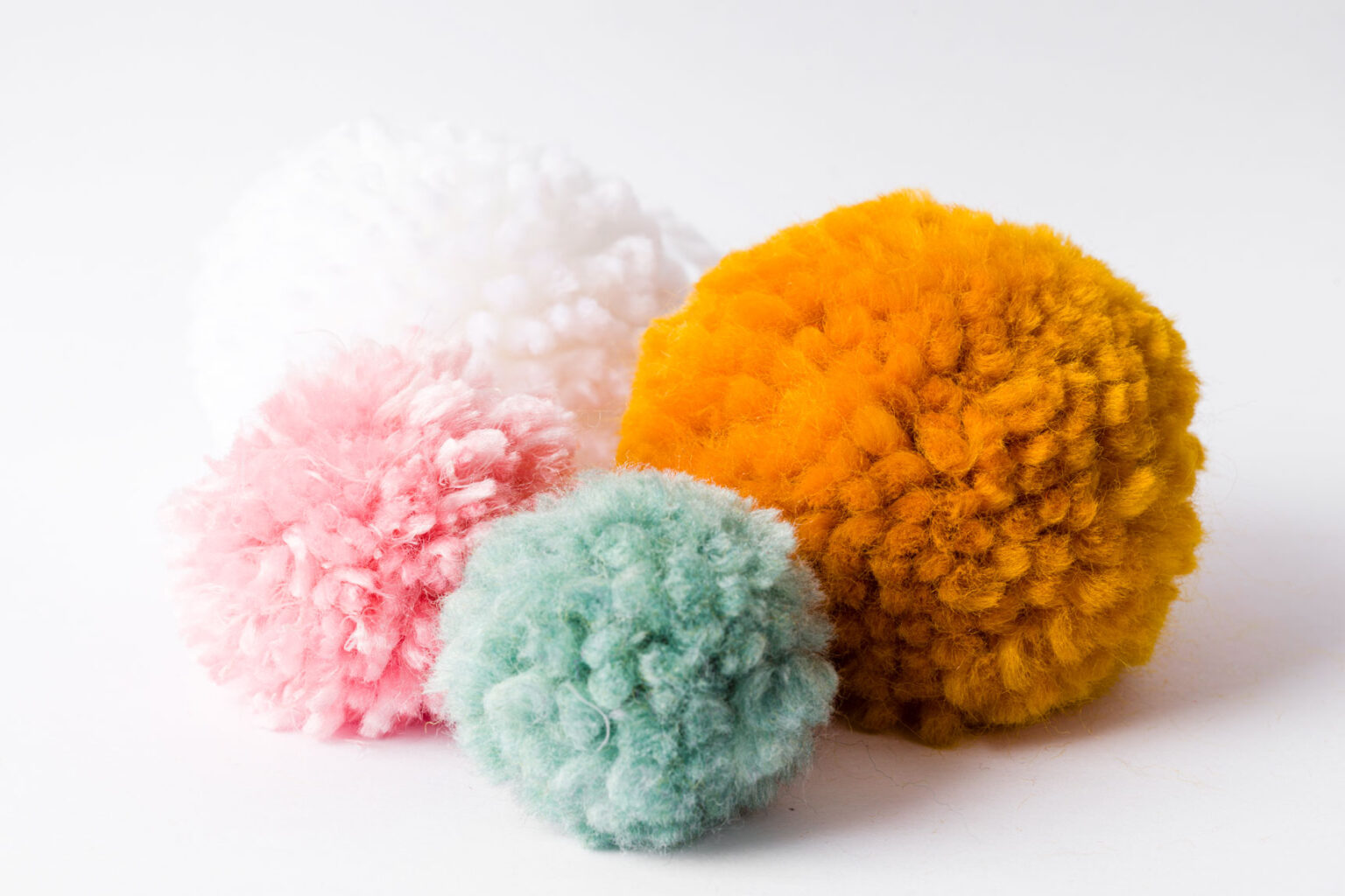 How to Make a Pom Pom Kippi at Home