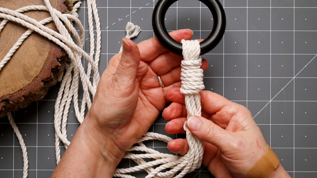 Hanger ring with cords
