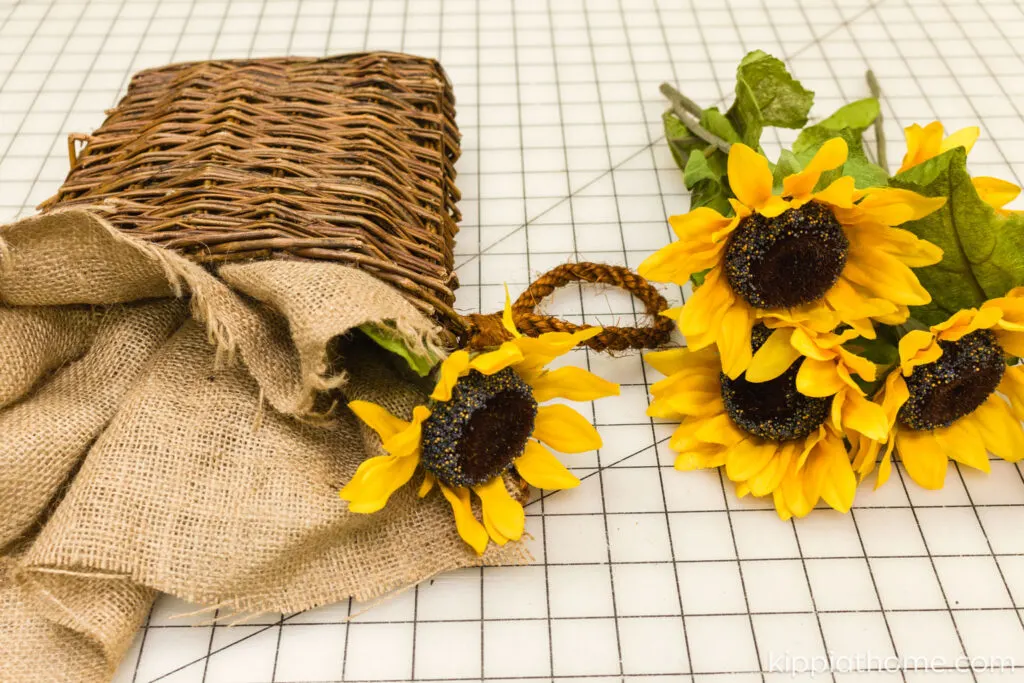 DIY Door Basket With Flowers - Kippi at Home