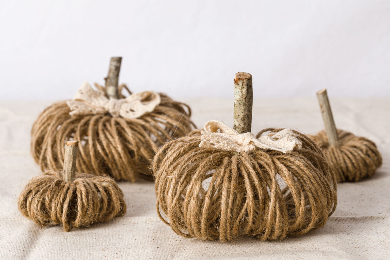 DIY Twine Pumpkins Kippi at Home