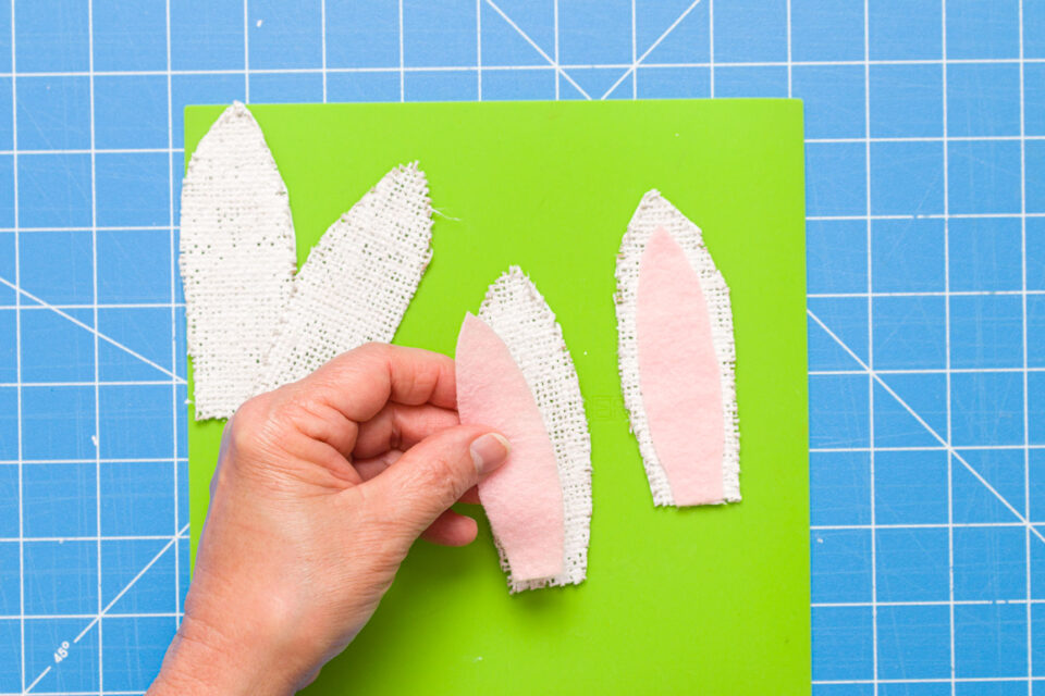 DIY Burlap Bunny - Kippi at Home