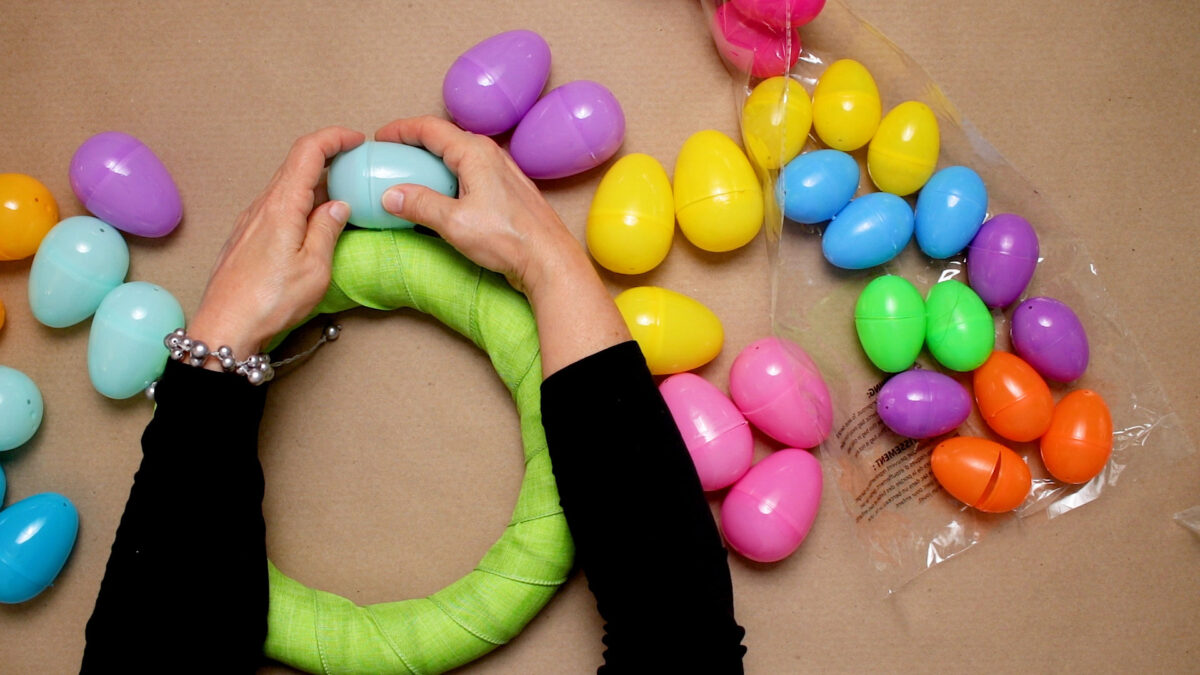 Plastic Easter Egg Wreath DIY Kippi at Home
