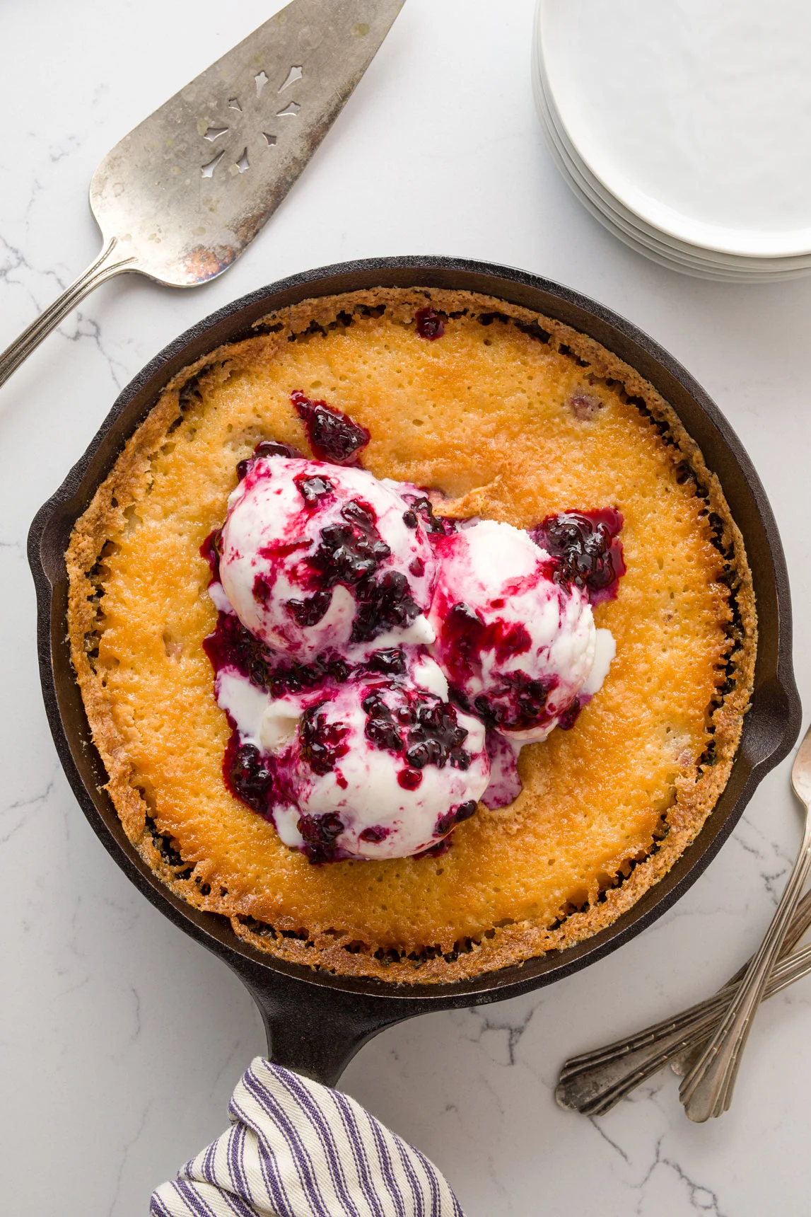 Best Blackberry Cobbler