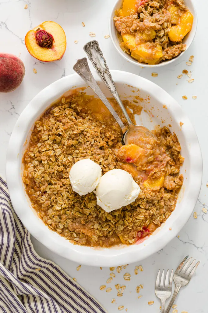 Peach crisp with ice cream