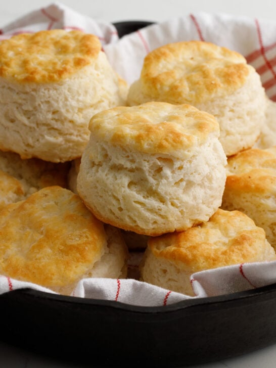 biscuits in a iron skillet