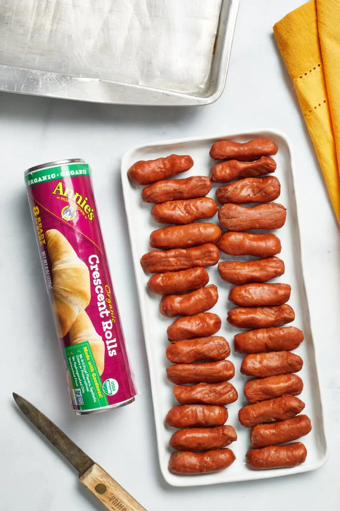 ingredients to make pigs in a blanket