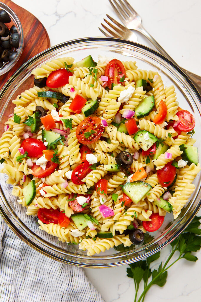 pasta salad in bowl 